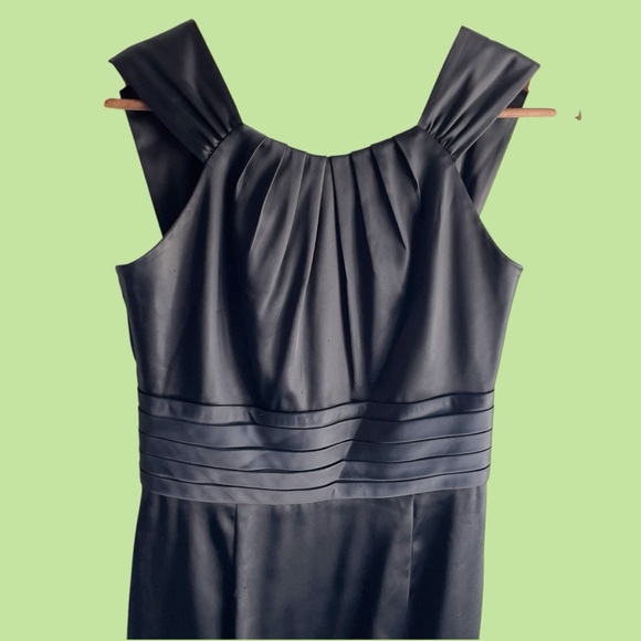 Calvin Klein elegant little black dress size 2 - Picture 3 of 9